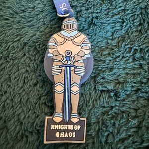 New Orleans Mardi Gras 2023 Knights Of Chaos Light Up Throw. Still Lights Up!‎